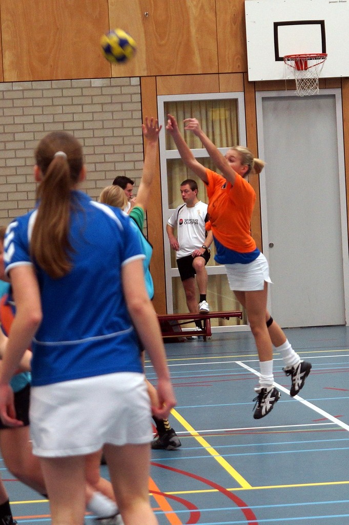 Korfbal B4  30 november-007.jpg